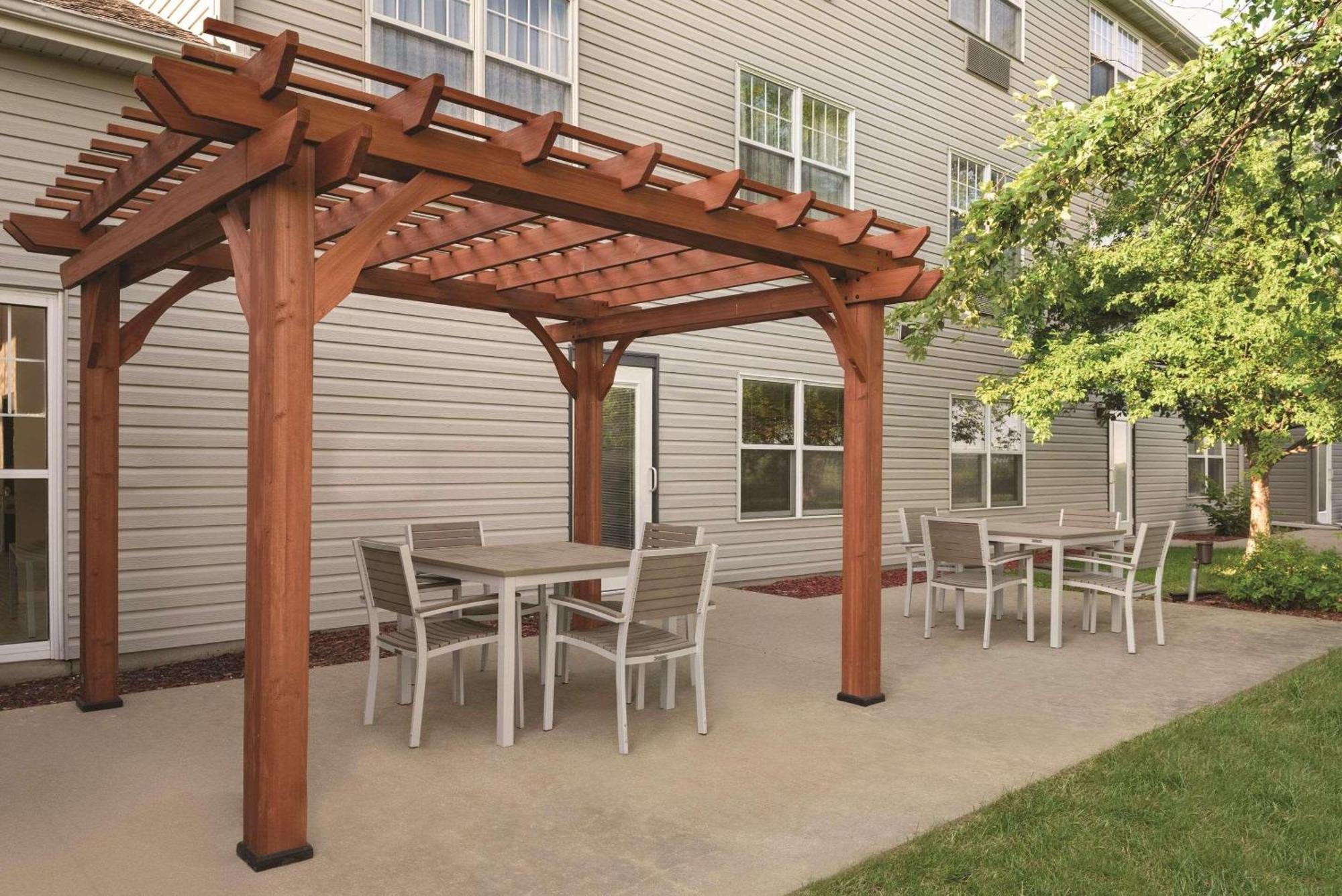 Country Inn & Suites By Radisson, Pella, Ia Exteriör bild