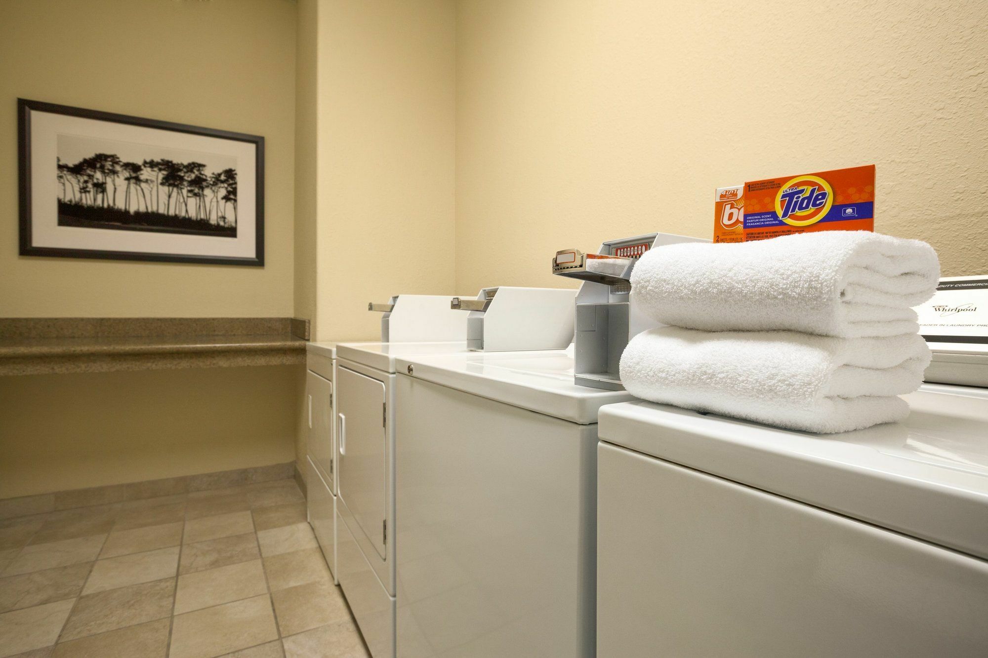 Country Inn & Suites By Radisson, Pella, Ia Exteriör bild